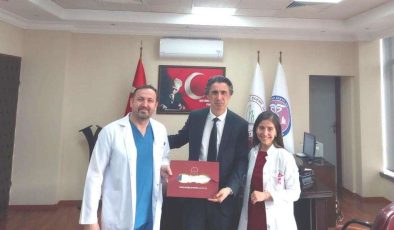 Türk Cerrahi Derneği’nden ZBEÜ’ye kurum uzmanlık eğitimi yeterlik belgesi
