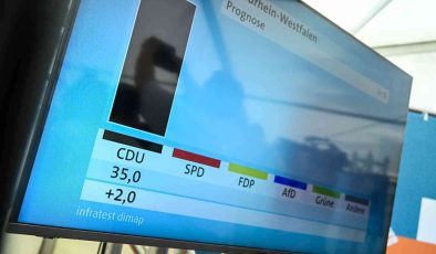 Almanya’da “küçük genel seçim” olarak nitelendirilen Kuzey Ren-Vestfalya seçimlerinde CDU birinci oldu