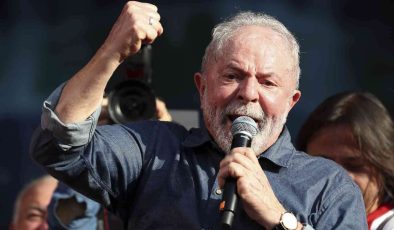 Eski Brezilya Devlet Başkanı Lula: “Zelenskiy savaştan en az Putin kadar sorumlu”
