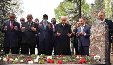 MHP Genel Başkanı Bahçeli Alparslan Türkeş’in anıt mezarını ziyareti sonrası açıklamalar