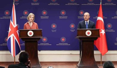 Bakan Çavuşoğlu, Rusya’nın Ukrayna’nın tahıllarını Türkiye’ye sattığı iddialarına ilişkin konuştu