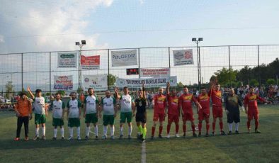 Gediz’de halı saha futbol turnuvası sona erdi