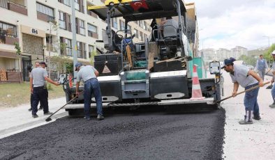 Meram Belediyesi asfaltlama ve altyapı çalışmalarını sürdürüyor