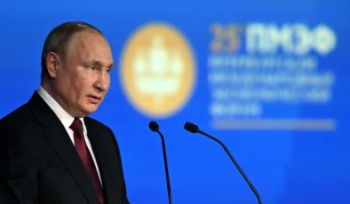 Rusya Devlet Başkanı Putin: “Batı’nın planı, Rus ekonomisini küstahça yok etmekti ama işe yaramadı”