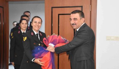 Siirt Vali Hacıbektaşoğlu, Jandarma Teşkilatının yıl dönümünü kutladı