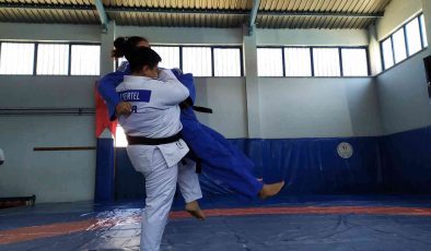 Hataylı milli judocu İpek’in hedefi dünya şampiyonluğu