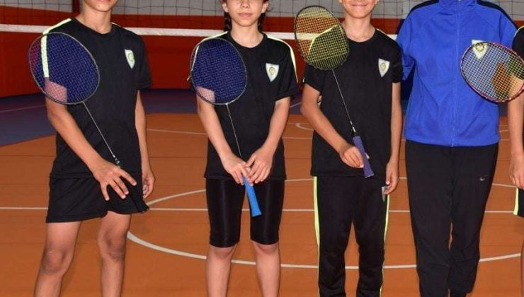 Manisa BBSK’lı badmintoncular, milli takımda