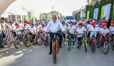 Meram’da Düz Bisiklet Yarışları başladı