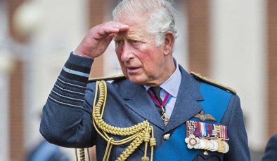 Kral Charles madalyaları nasıl kazandı?