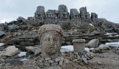 Nemrut Dağı’ndaki heykeller depremlerde zarar görmedi